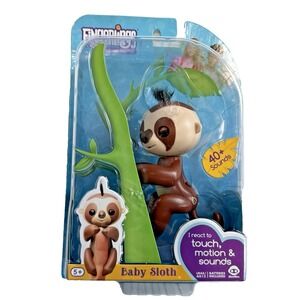 New Fingerlings Baby Sloth Pet Toy Kingsley Interactive Music Sound Play Figure